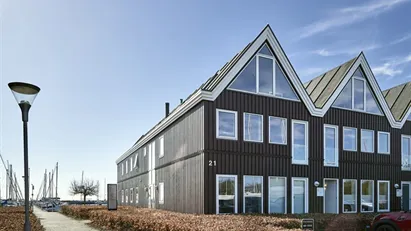 Få en unik fast kontorplads– lige ved vandkanten Få en unik fast kontorplads– lige ved vandkanten