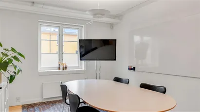 Veludnyttet kontorlejemål i stueplan Veludnyttet kontorlejemål i stueplan