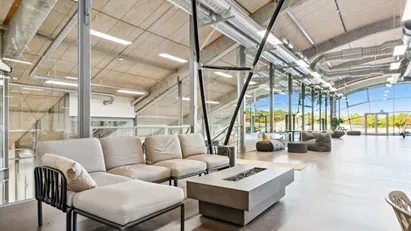 Lyst og stilrent lokale til showroom/kontor Lyst og stilrent lokale til showroom/kontor